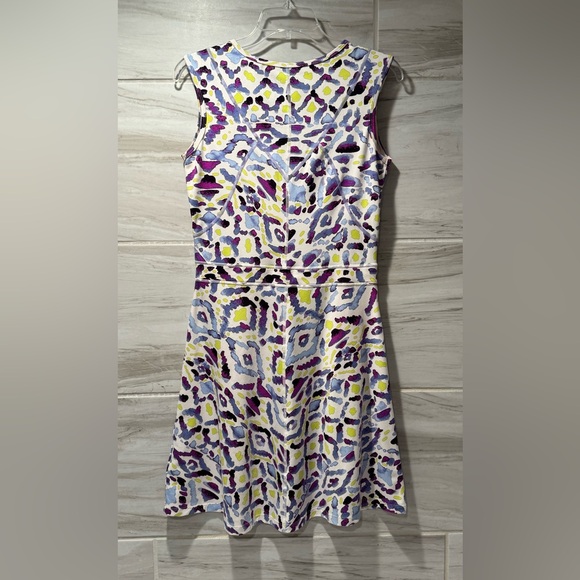 Title Nine Dream Athletic Dress White
Purple Watercolor Geometric Print Size S - Picture 4 of 9